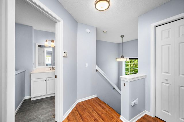 758 Fairfield Circle, Minnetonka, MN 55305