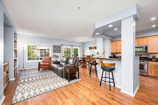 758 Fairfield Circle, Minnetonka, MN 55305