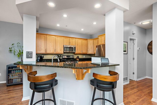 758 Fairfield Circle, Minnetonka, MN 55305