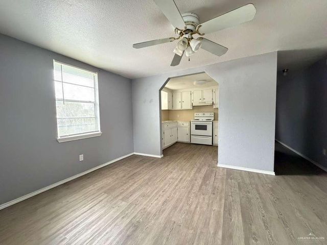 309 E Pablo Layton E Street, Elsa, TX 78543