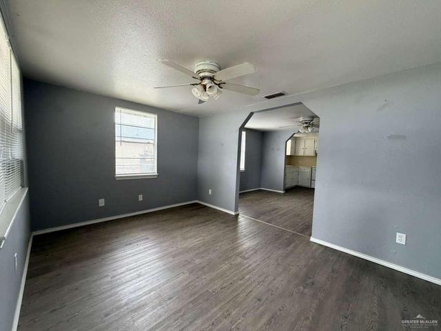 309 E Pablo Layton E Street, Elsa, TX 78543