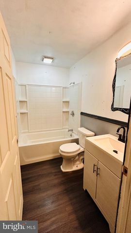 4 ELM ST, Lebanon, PA 17046