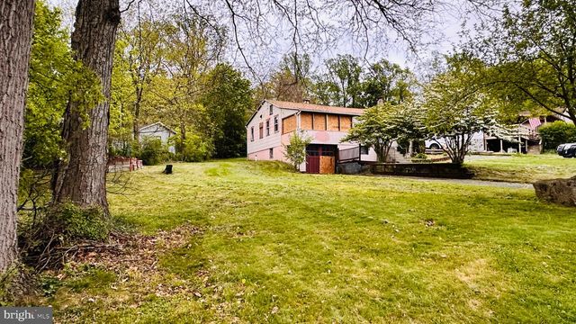 4 ELM ST, Lebanon, PA 17046