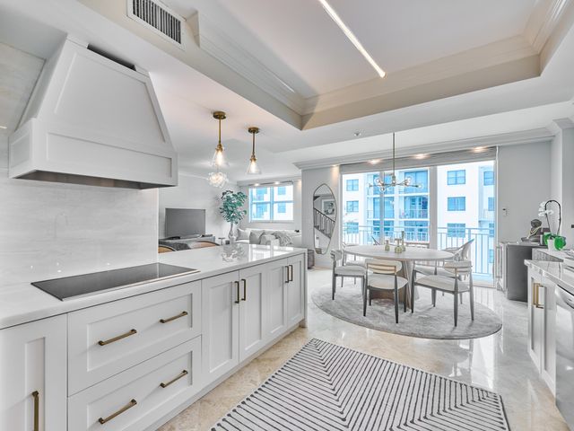 99 SE Mizner Boulevard Ph 35, Boca Raton, FL 33432
