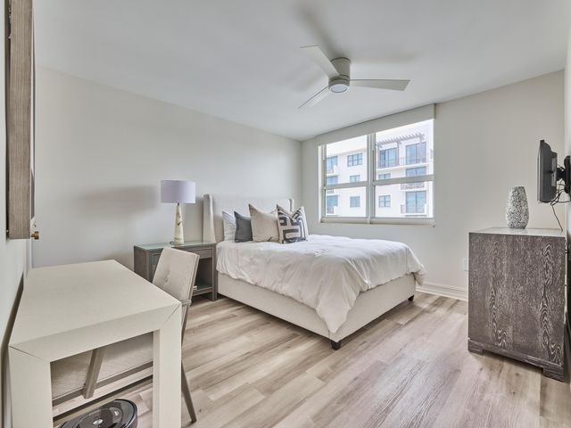 99 SE Mizner Boulevard Ph 35, Boca Raton, FL 33432