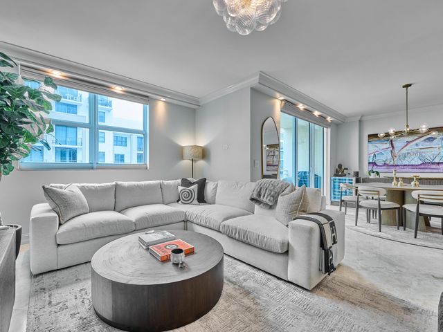 99 SE Mizner Boulevard Ph 35, Boca Raton, FL 33432