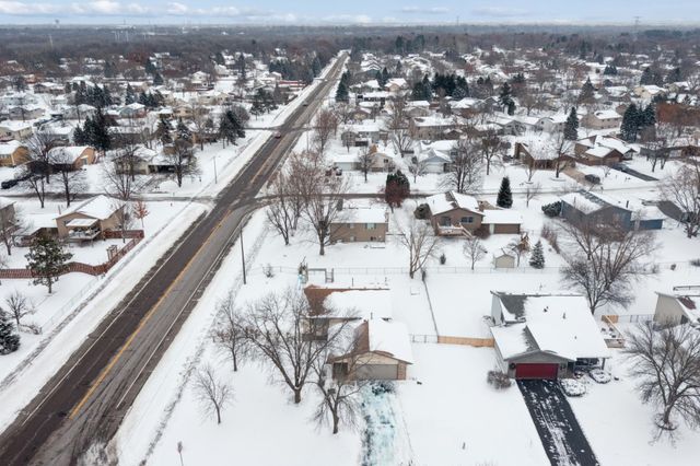 9648 Vincent Avenue N, Brooklyn Park, MN 55444