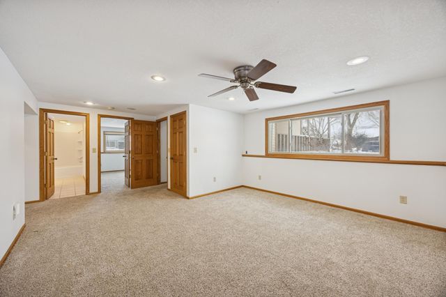 9648 Vincent Avenue N, Brooklyn Park, MN 55444