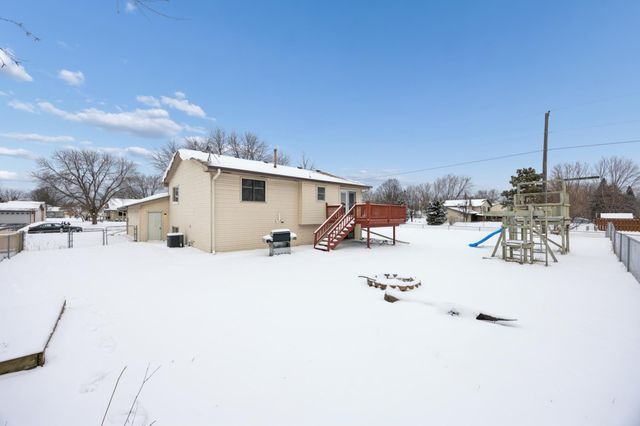 9648 Vincent Avenue N, Brooklyn Park, MN 55444