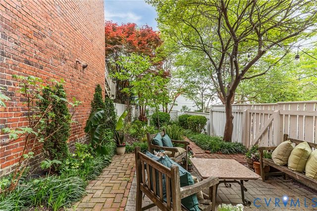 2503 E Grace St, Richmond, VA 23223