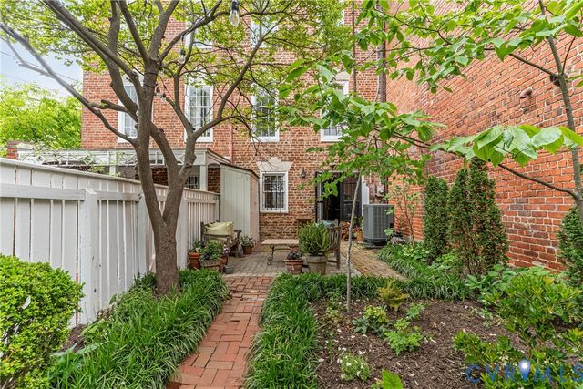 2503 E Grace St, Richmond, VA 23223