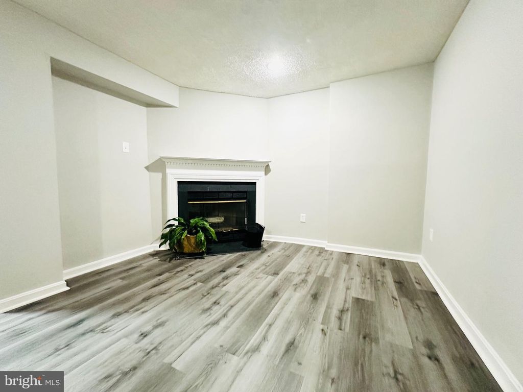 Image 32 of property listing at 51 CHINS CT, Owings Mills, MD 21117