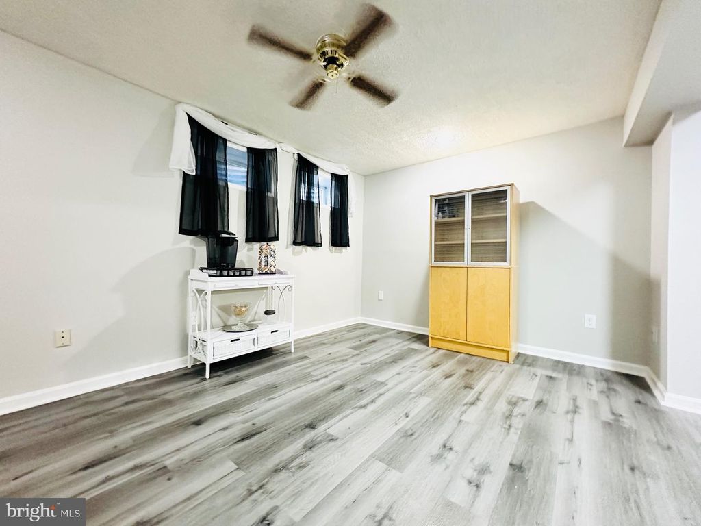Image 33 of property listing at 51 CHINS CT, Owings Mills, MD 21117