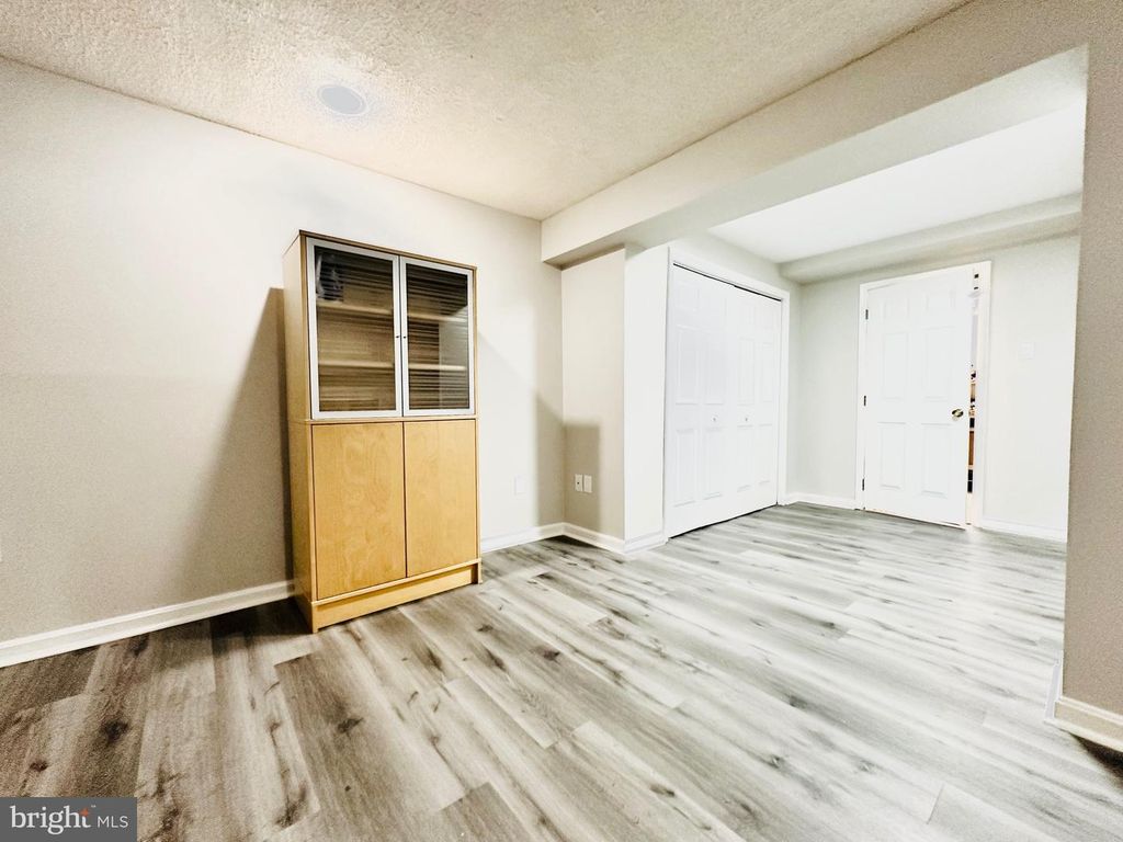 Image 34 of property listing at 51 CHINS CT, Owings Mills, MD 21117