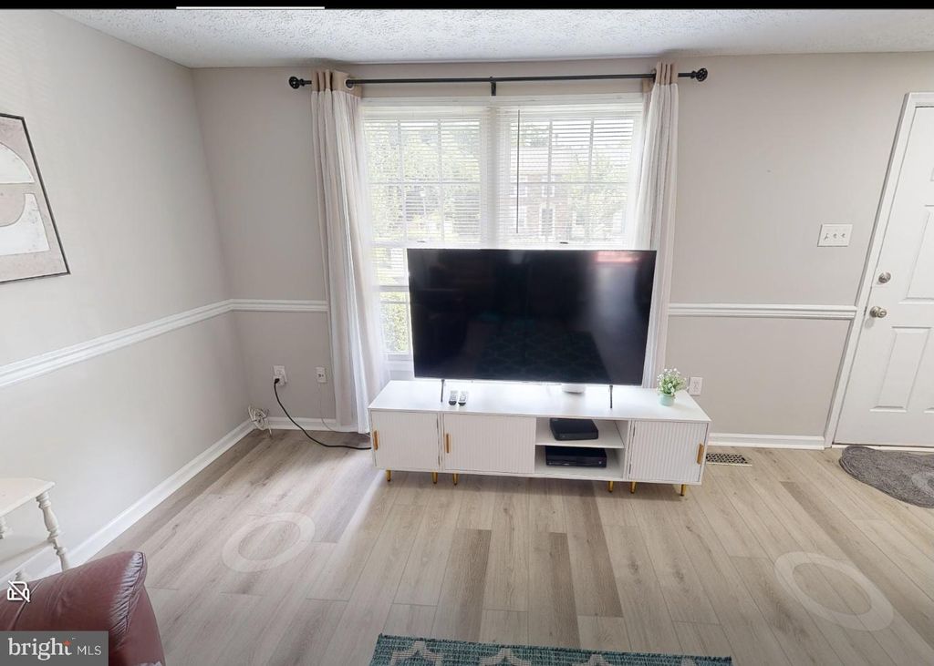 Image 4 of property listing at 51 CHINS CT, Owings Mills, MD 21117