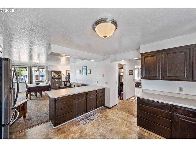 2355 LOMBARD St, North Bend, OR 97459