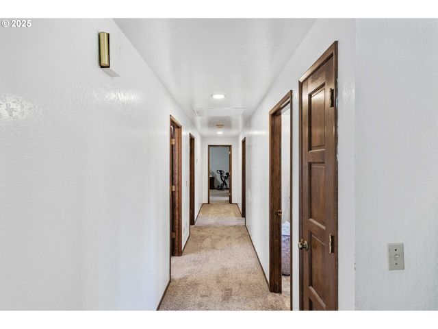 2355 LOMBARD St, North Bend, OR 97459