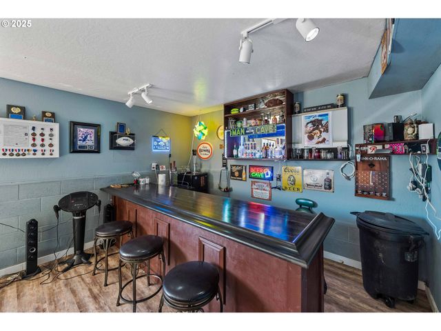 2355 LOMBARD St, North Bend, OR 97459