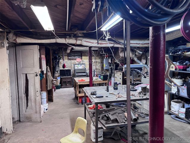 617 S Seminole Avenue, Okmulgee, OK 74447