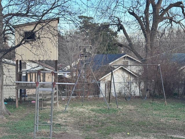 617 S Seminole Avenue, Okmulgee, OK 74447