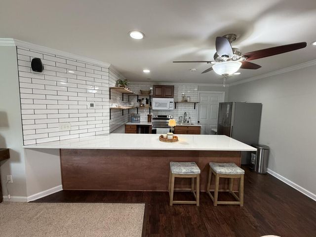 305 Long Branch Court, Canton, GA 30115