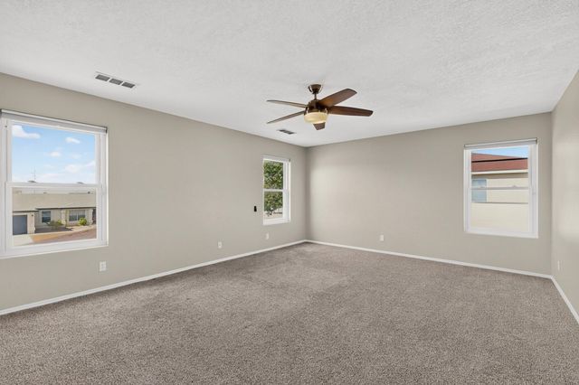 7143 Raleigh Hills Drive NE, Rio Rancho, NM 87144