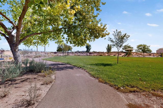 7143 Raleigh Hills Drive NE, Rio Rancho, NM 87144