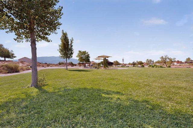 7143 Raleigh Hills Drive NE, Rio Rancho, NM 87144
