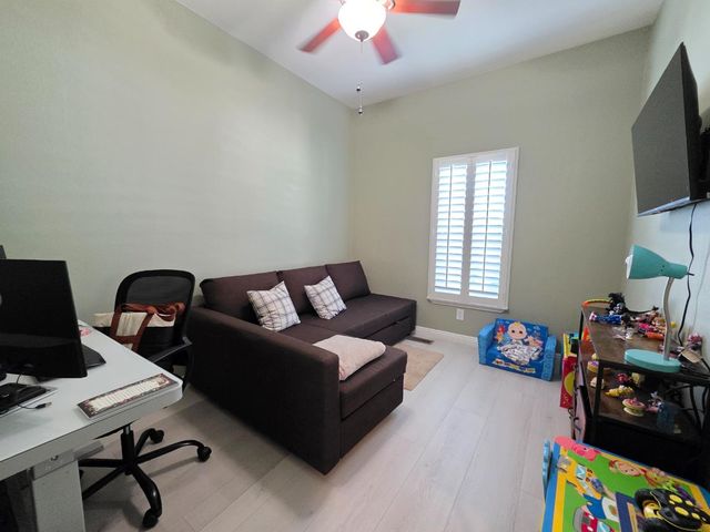 141 Chateau La Salle Drive 141, San Jose, CA 95111