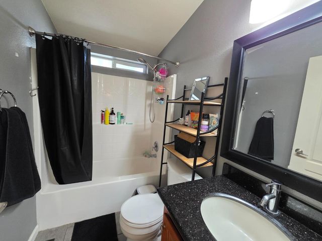 141 Chateau La Salle Drive 141, San Jose, CA 95111