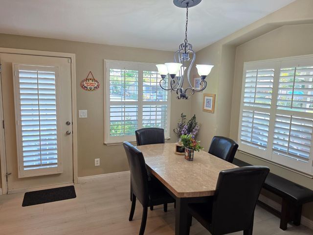 141 Chateau La Salle Drive 141, San Jose, CA 95111