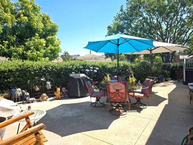 141 Chateau La Salle Drive 141, San Jose, CA 95111