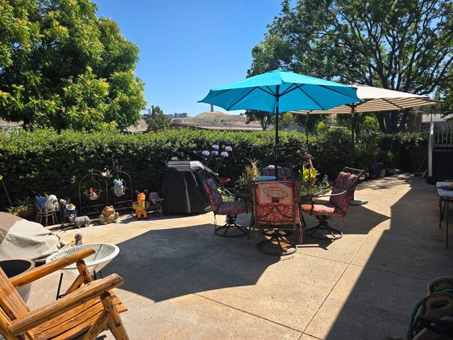 141 Chateau La Salle Drive 141, San Jose, CA 95111