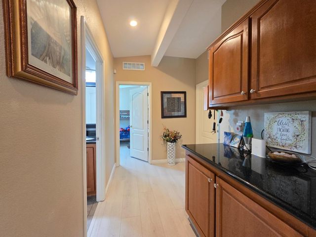 141 Chateau La Salle Drive 141, San Jose, CA 95111