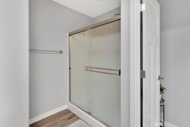 9814 Oakwood Avenue, Hesperia, CA 92345