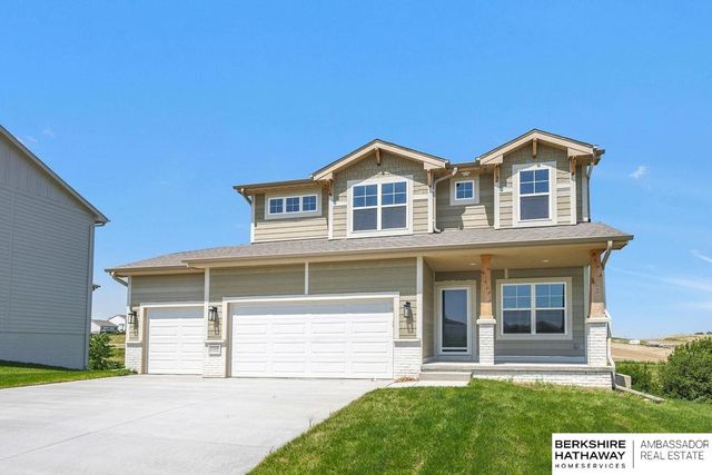 10304 S 110th Avenue, Papillion, NE 68046