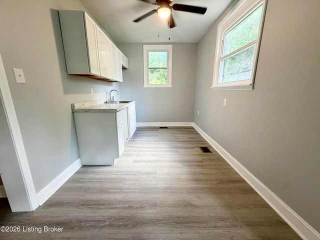4140 W Broadway 1, Louisville, KY 40211