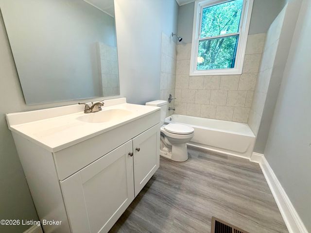 4140 W Broadway 1, Louisville, KY 40211