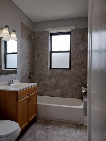 1741 W 80th Street 1741-3, Chicago, IL 60620