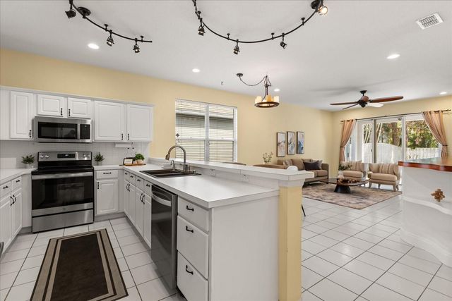 107 GOLDEN CREST COURT, Winter Springs, FL 32708