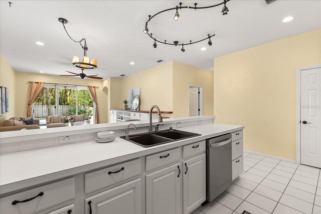 107 GOLDEN CREST COURT, Winter Springs, FL 32708