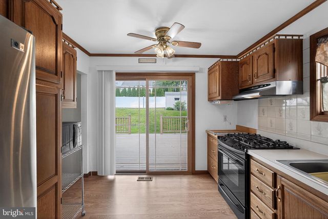 2845 TURNER AVE, Abington, PA 19001