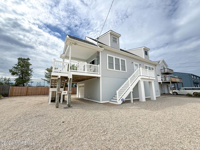 239 13th Avenue, Seaside Park, NJ 08752