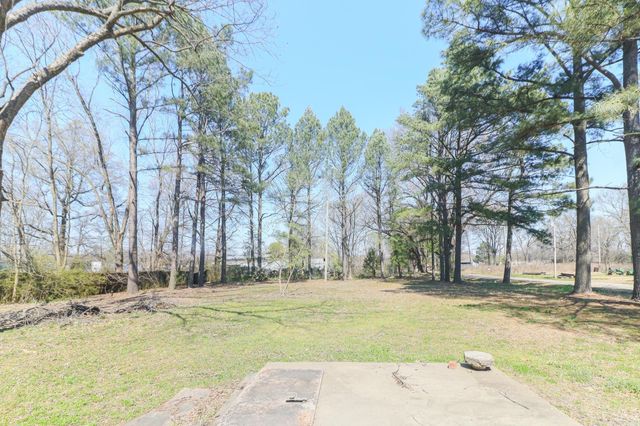 205 E Matthews Street, Brookland, AR 72417