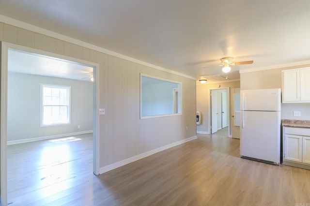 205 E Matthews Street, Brookland, AR 72417