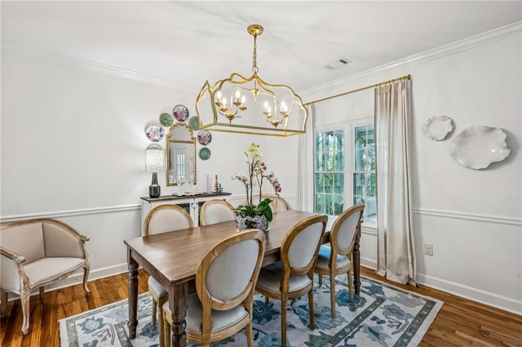 Image 14 of property listing at 1160 Windsor Parkway 5, Atlanta, GA 30319