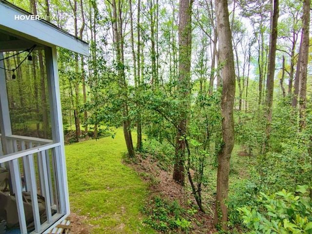 Image 45 of property listing at 1160 Windsor Parkway 5, Atlanta, GA 30319
