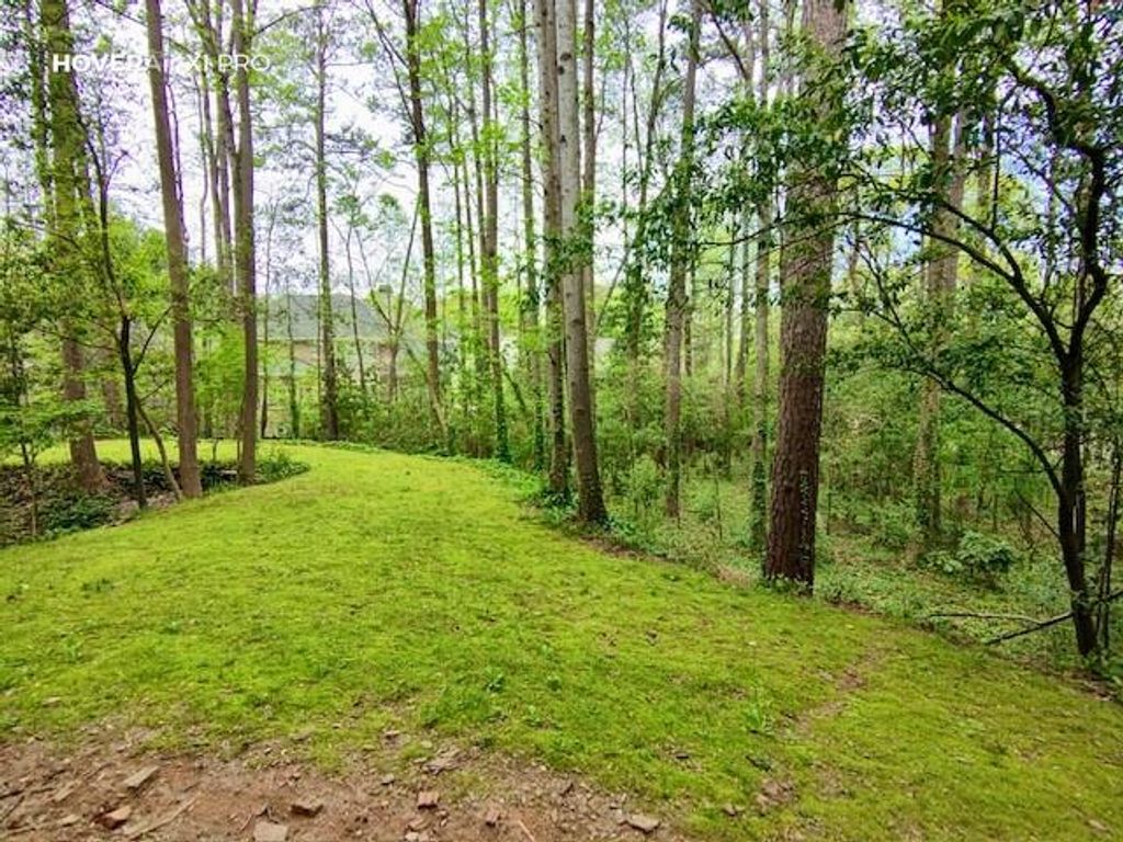 Image 46 of property listing at 1160 Windsor Parkway 5, Atlanta, GA 30319