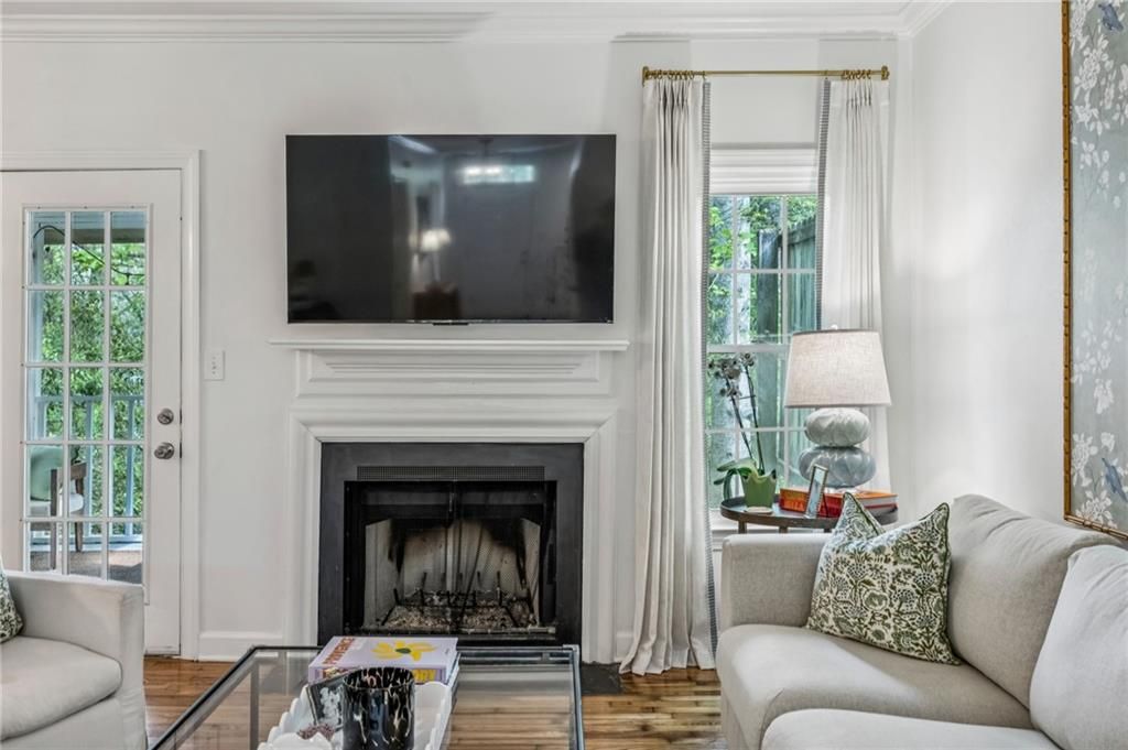 Image 9 of property listing at 1160 Windsor Parkway 5, Atlanta, GA 30319
