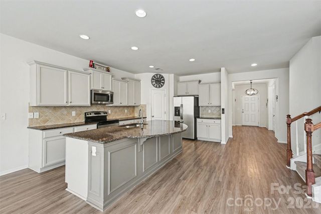 12828 Heath Grove Drive, Huntersville, NC 28078